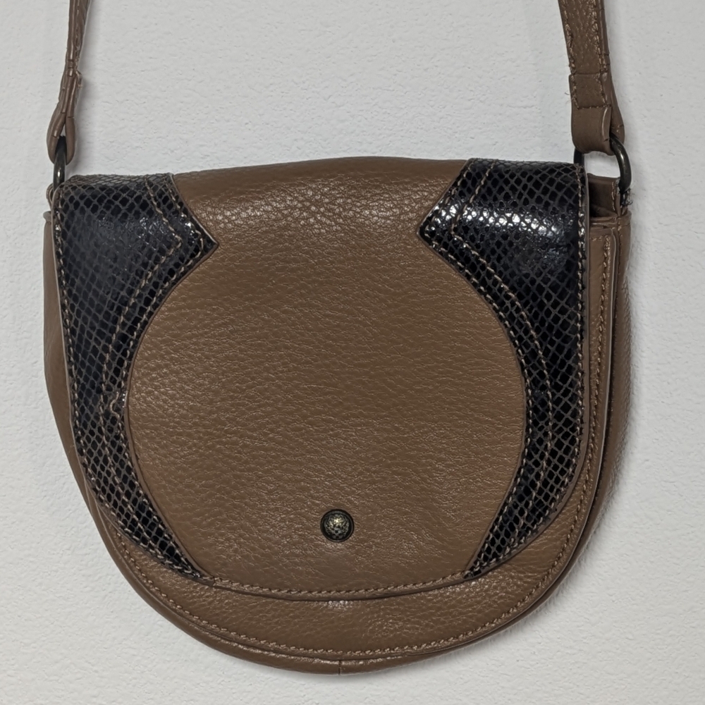 Vince Camuto Tassi Cognac Tan Leather Tassel Crossbody Shoulder Bag Purse EUC